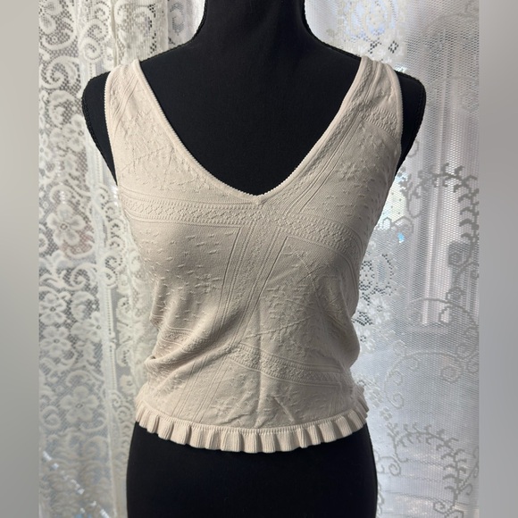 Club Monaco Women’s Sz Small Blush Pink Textured Ruffled Bottom Tank Top Shirt - Picture 5 of 5